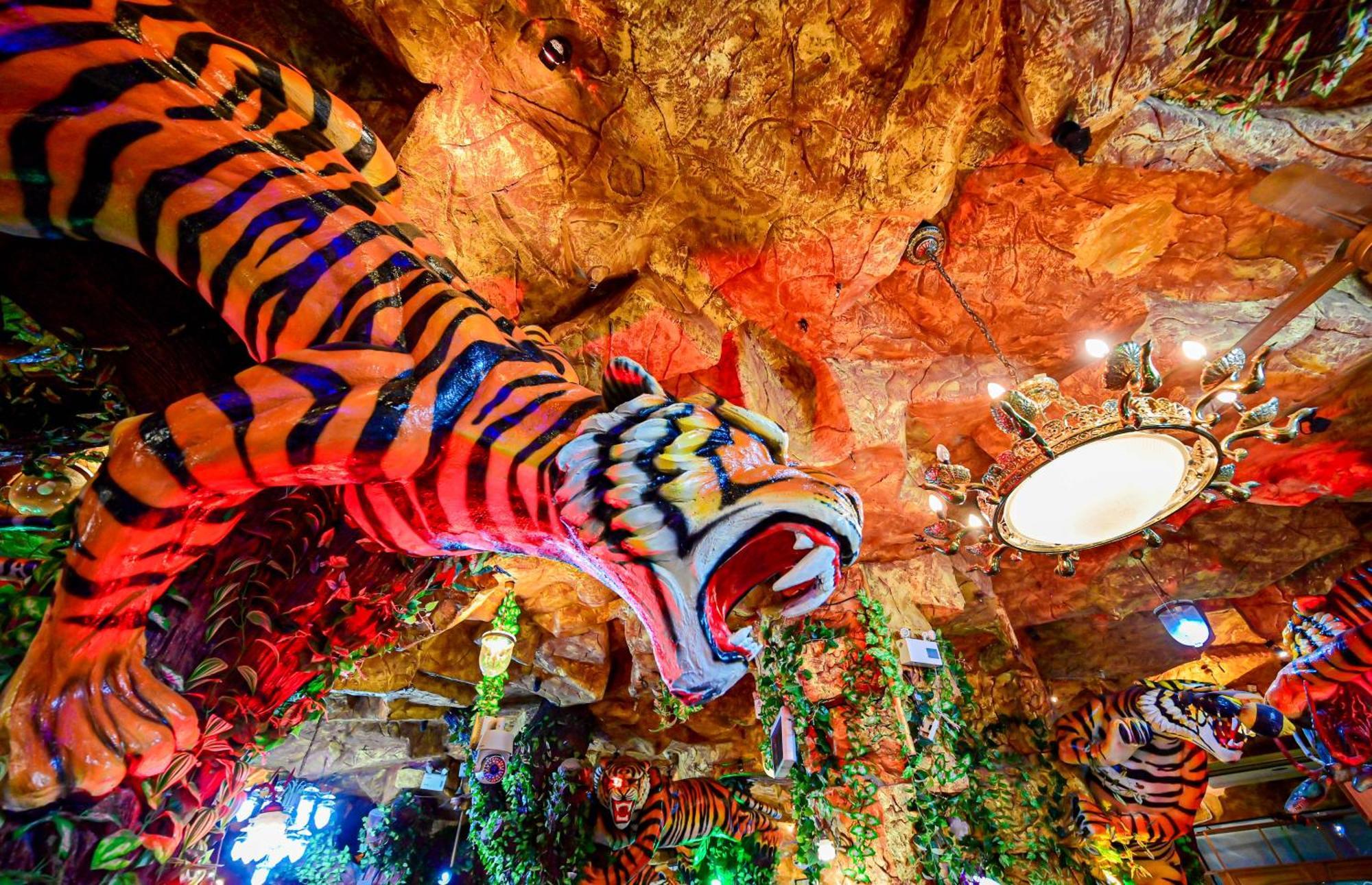 Tiger Complex Hotel Patong 外观 照片
