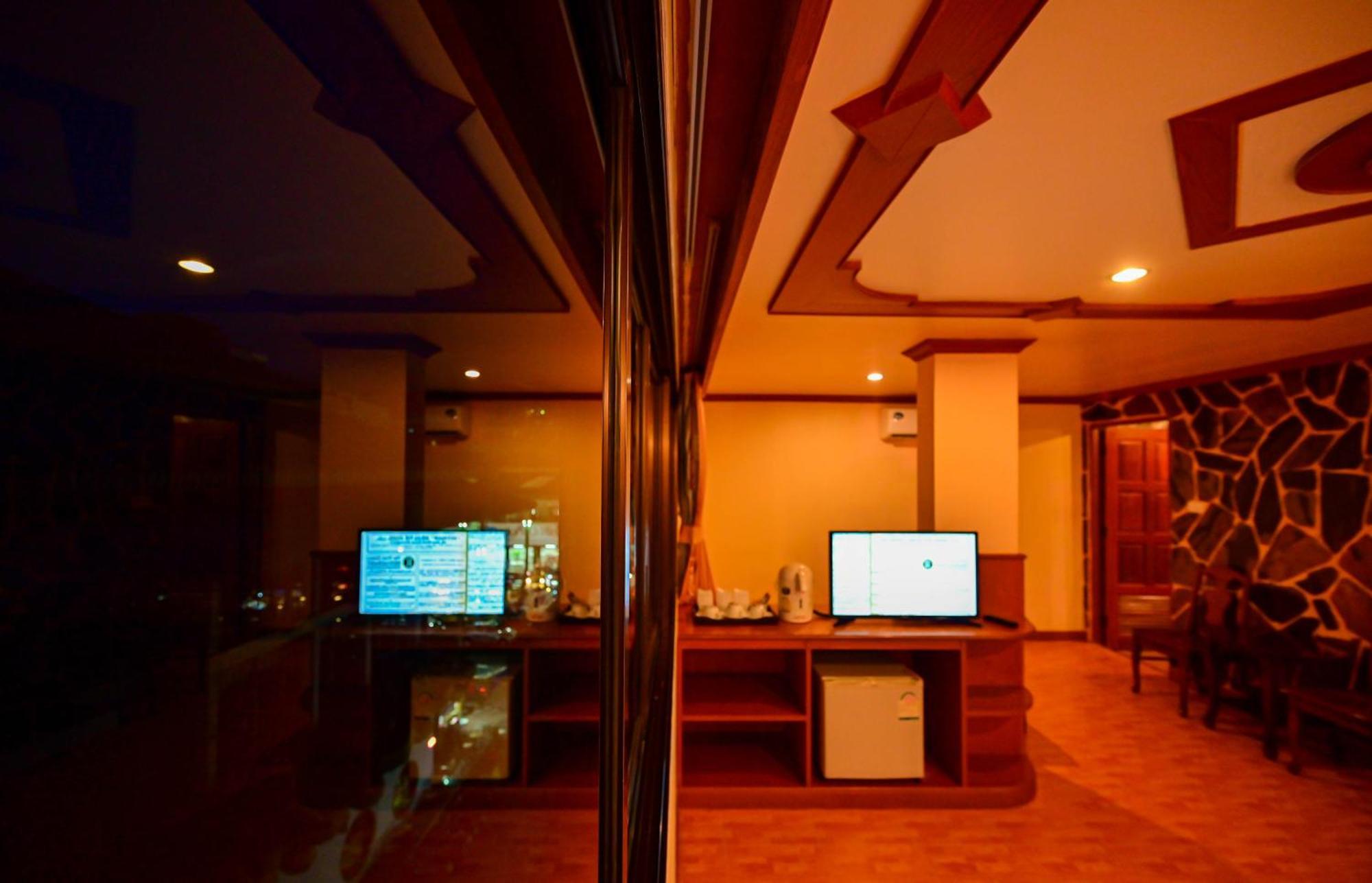 Tiger Complex Hotel Patong 外观 照片