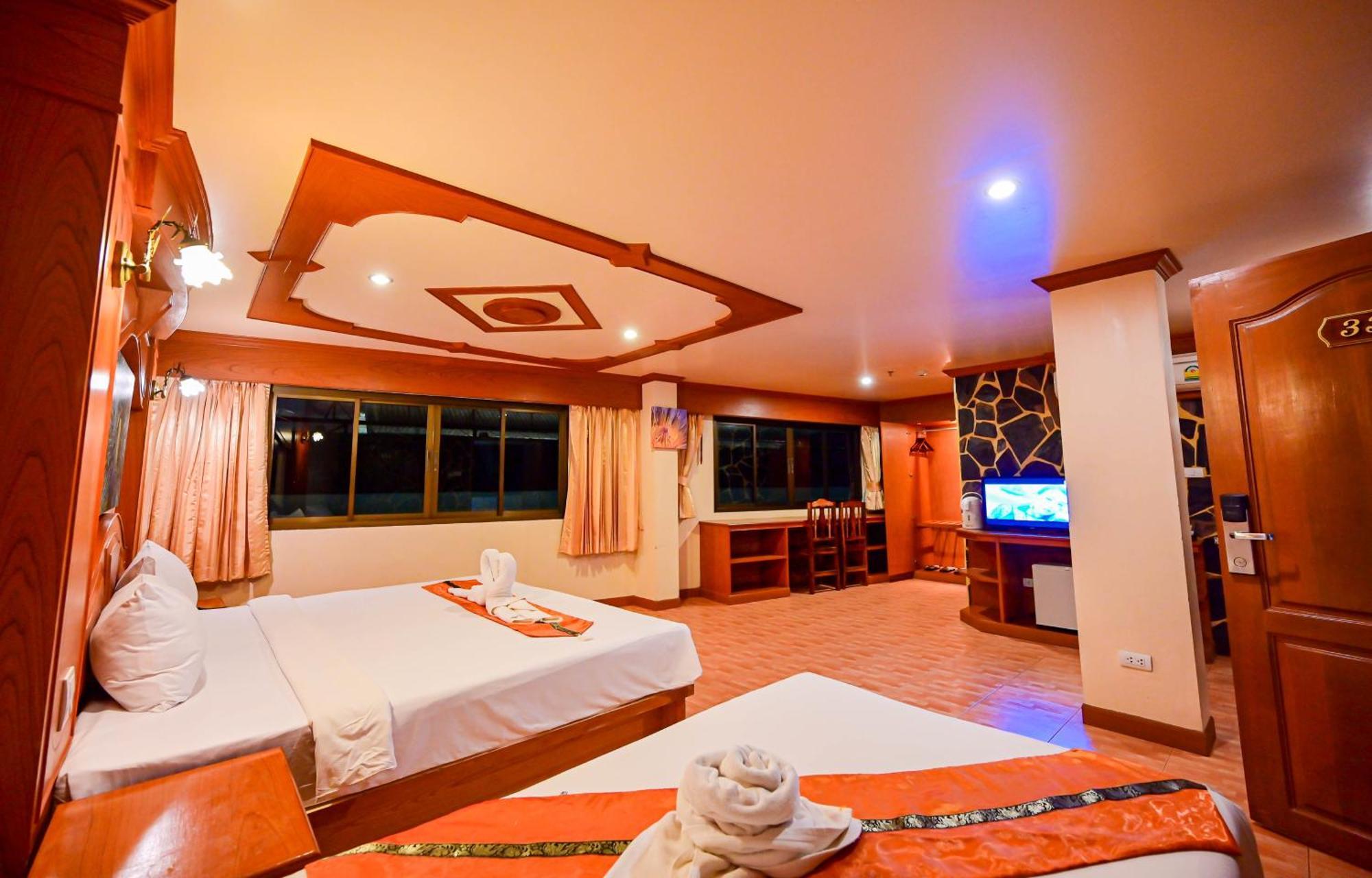 Tiger Complex Hotel Patong 外观 照片