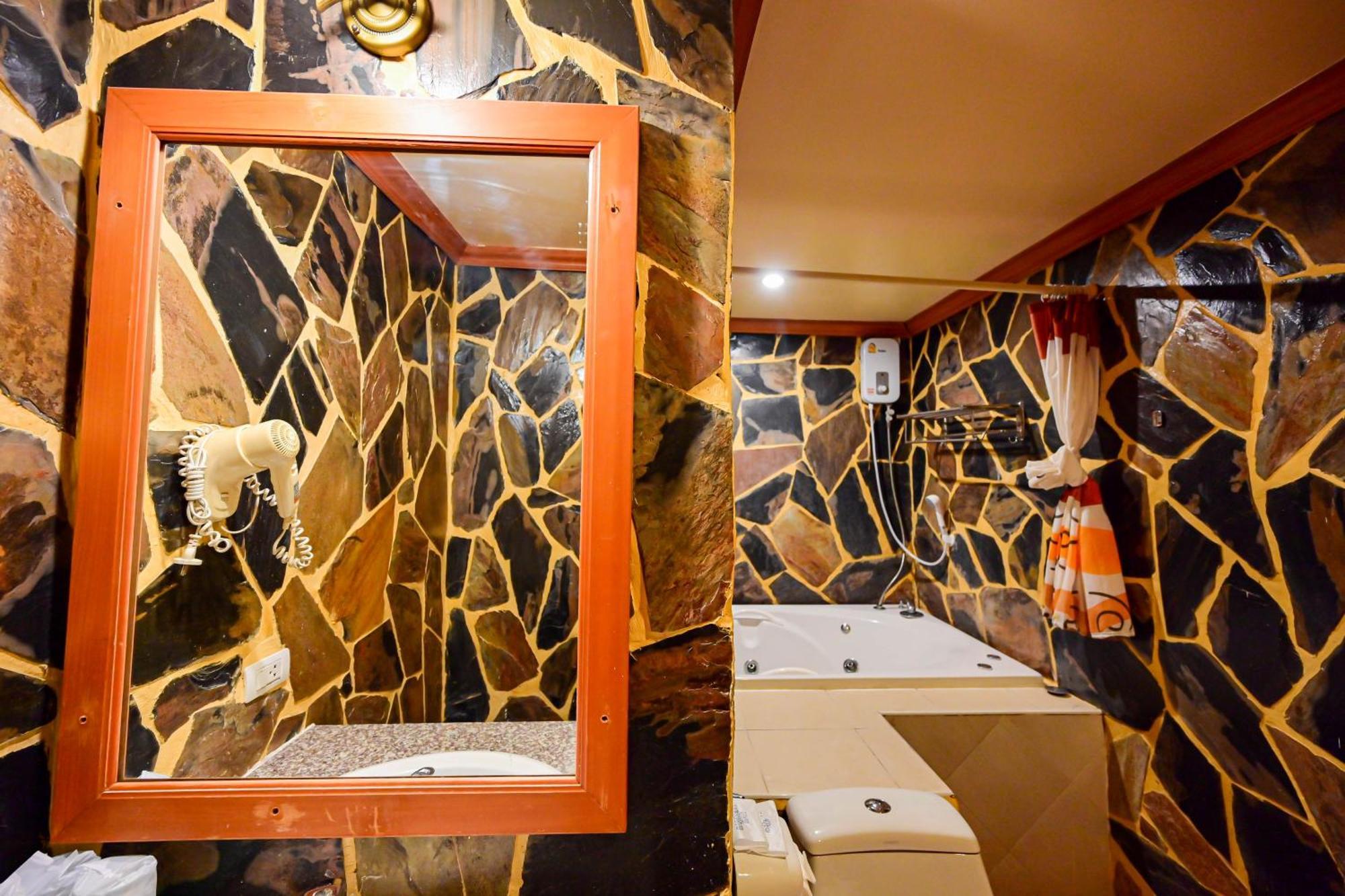 Tiger Complex Hotel Patong 外观 照片