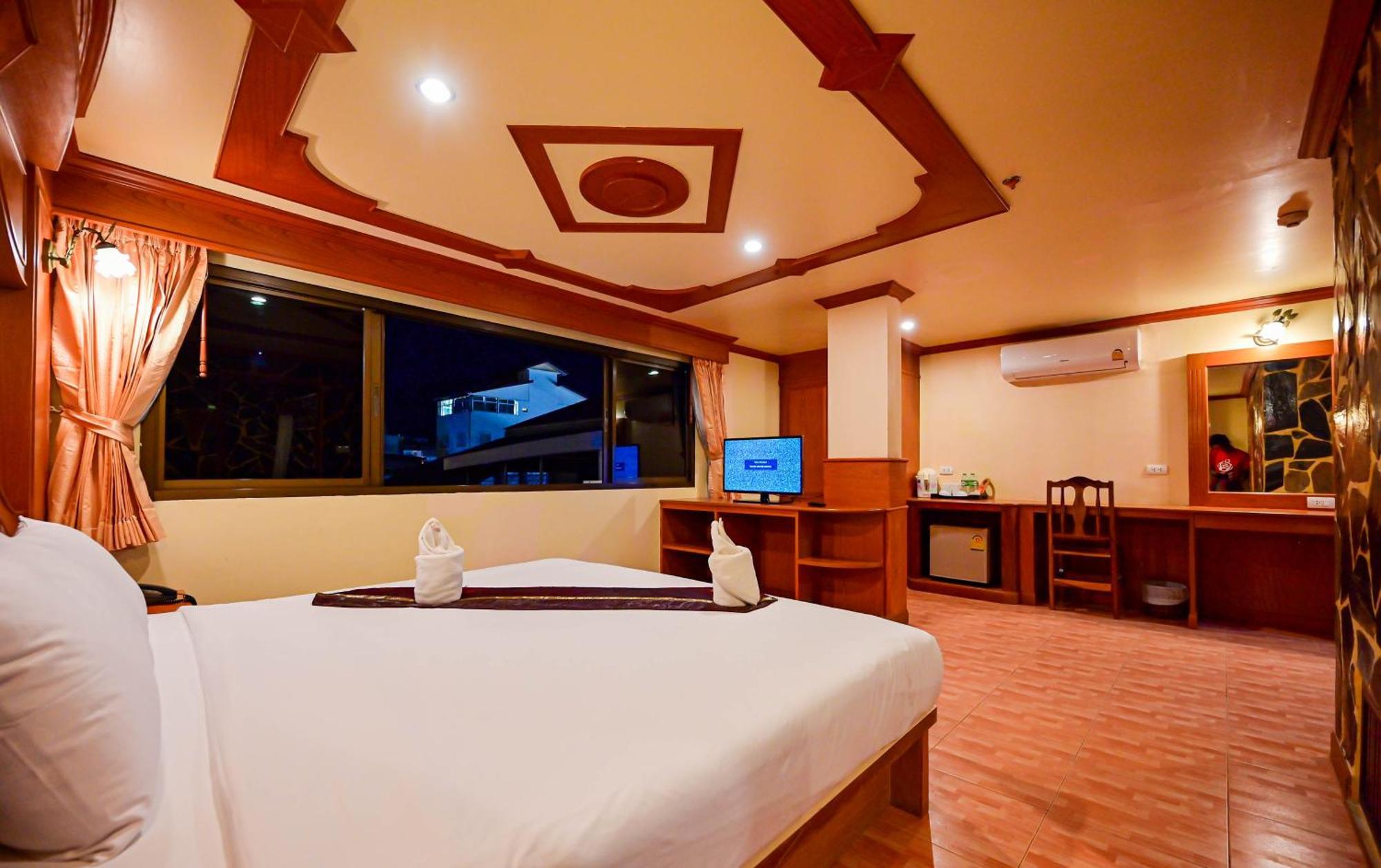 Tiger Complex Hotel Patong 外观 照片